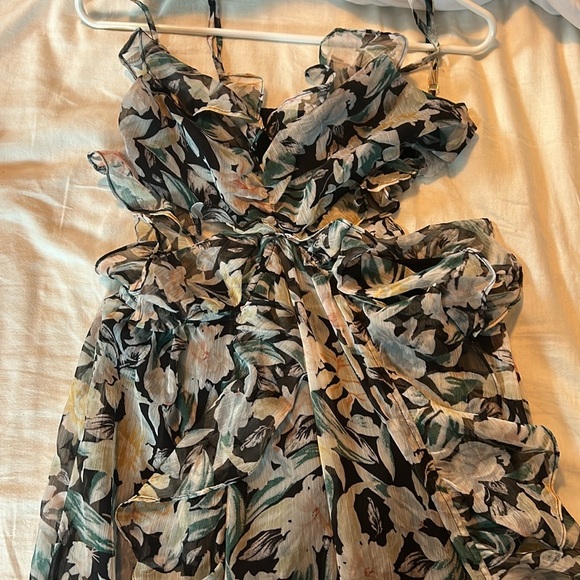 Floral Cutout Wedding Guest Dress - Black with accent colors / S - Picture 3 of 6